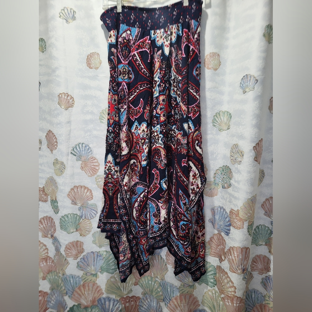 Bila Hankerchief skirt